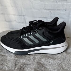 ADIDAS EQ21 RUN RUNNING SHOES Men’s 8-1/2 
Like New